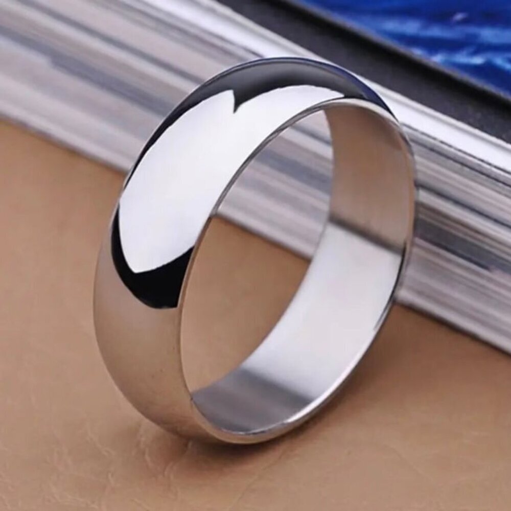Silver Tungsten Ring Size 11 - Picture 2 of 3